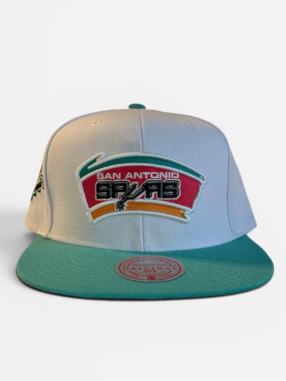 NBA San Antonio Spurs SnapBack Cap NWT